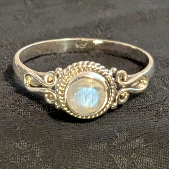 🆕 Artisan Rainbow Moonstone Ring Solid Sterling Silver Ring Size 11 - Picture 5 of 13